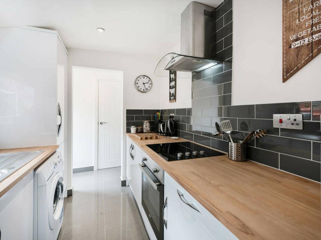Cambridge House - Modern 2 Bedroom House, Close To Luton Airport & Town Centre Экстерьер фото