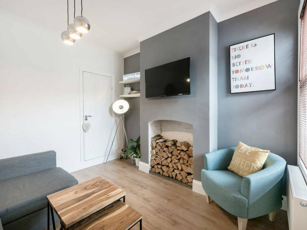 Cambridge House - Modern 2 Bedroom House, Close To Luton Airport & Town Centre Экстерьер фото